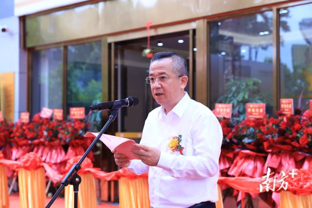 pa集团视讯直营集团首席资本运营官，创兴银行董事李锋。 受访者供图